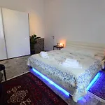 דירה E&e *